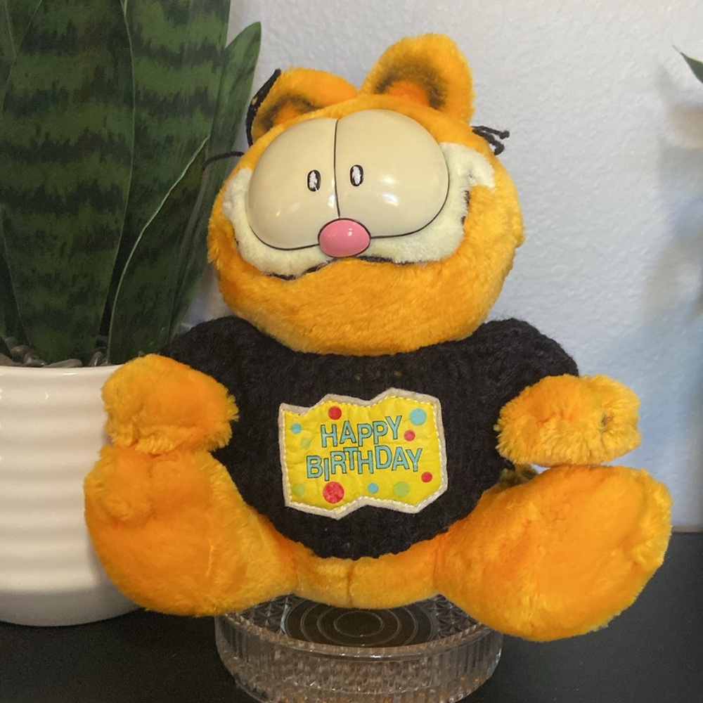 Vintage Garfield Happy Birthday Plush Toy - Orange and Black - Picture 11 of 16